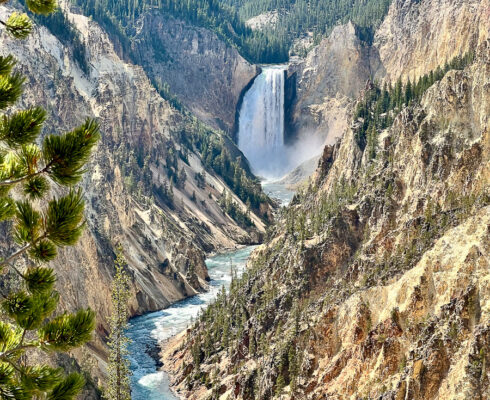 Artist Point at Grand Canyon of the Yellowstone